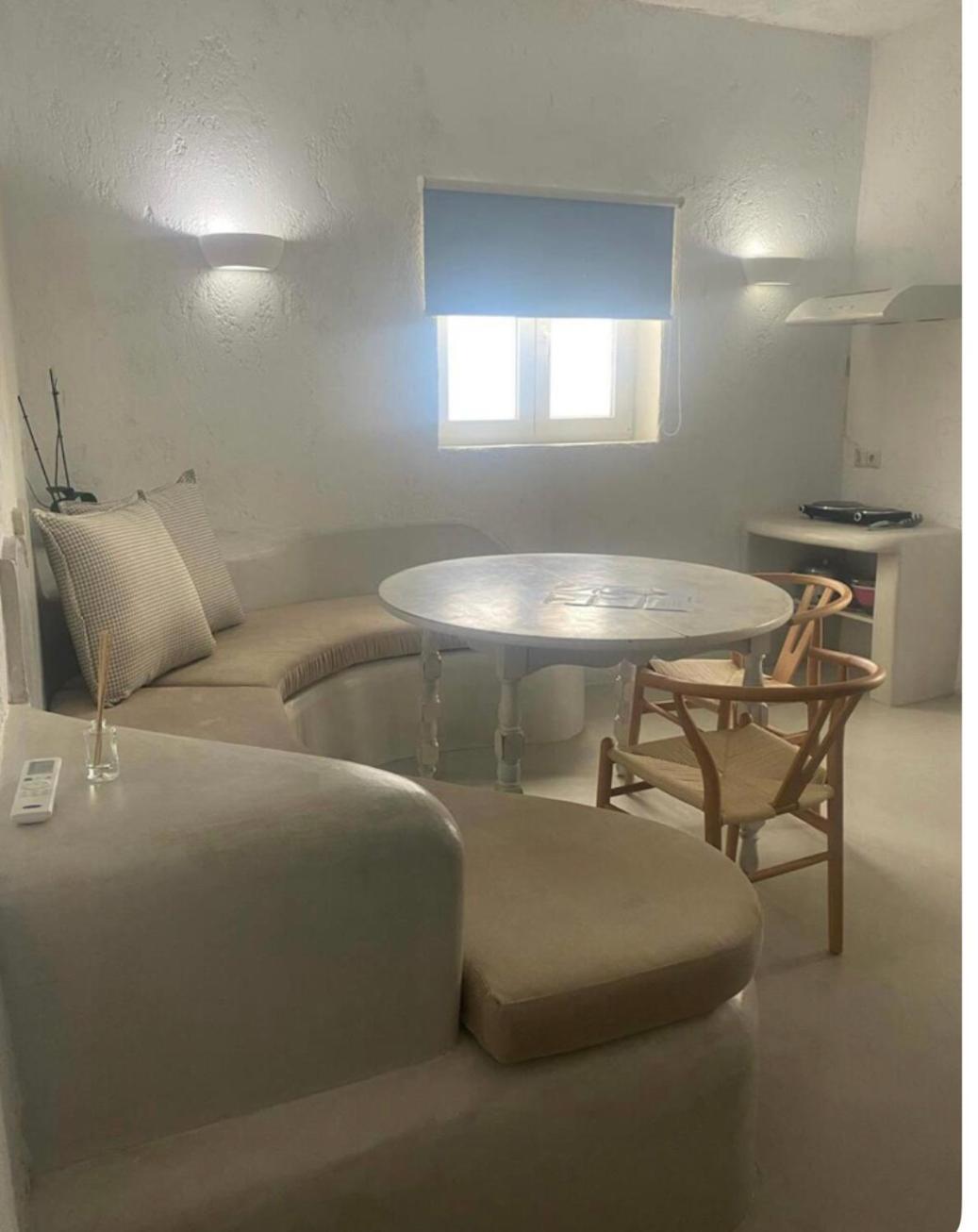 Sakas Residences Karterádos Eksteriør bilde